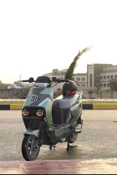 سلام عليكم ورحمة الله ماطور 318= شرط البيع 
مواصفات
نضام   R للخلف 
ديل اشاره 
موديل 2025 
4نمر 
لايت عالي وناصي الماطور بي هواي مواصفات ولبيع السعر 550 قفل نضافه فول رقم موبايل ***********
