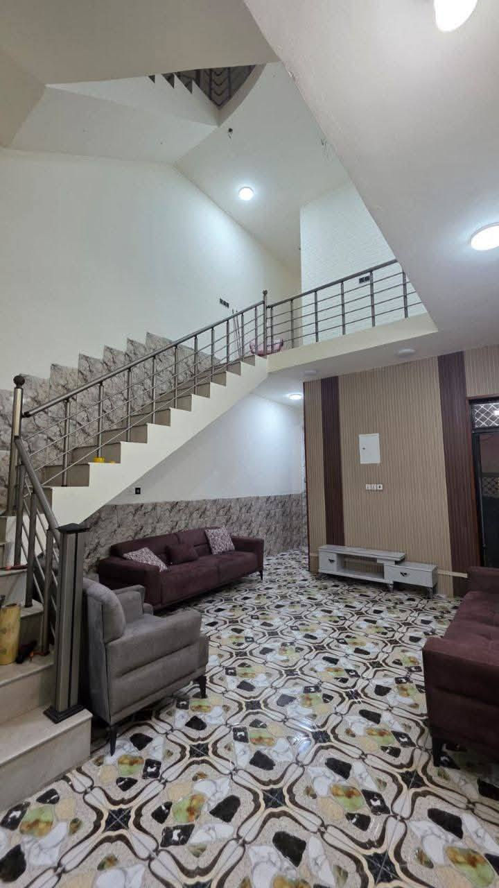 دار للبيـــــــــــــع المساحة ١٥٠م واجهه ٧م طابو صرف طابقين العنوان الفرات شارع شركه حمو رابي يم أسواق الجوهره 
الاستفسار اتصل وتساب ***********
