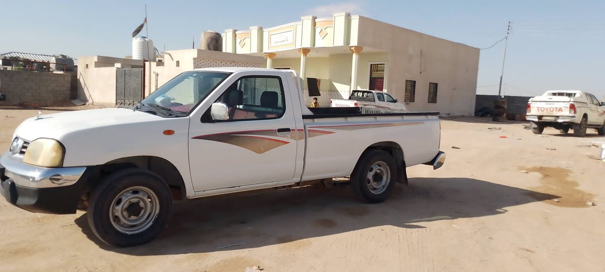 السلام عليكم للبيع نيسان بيكم موديل 2014 مكفوله من الضربه والصبغ والتبديل رقم واسط مشروع وطني تحويل ثاني يوم السعر 140 وبيه مجال مكان البصرة الزبير الاستفسار ع الرقم ***********
