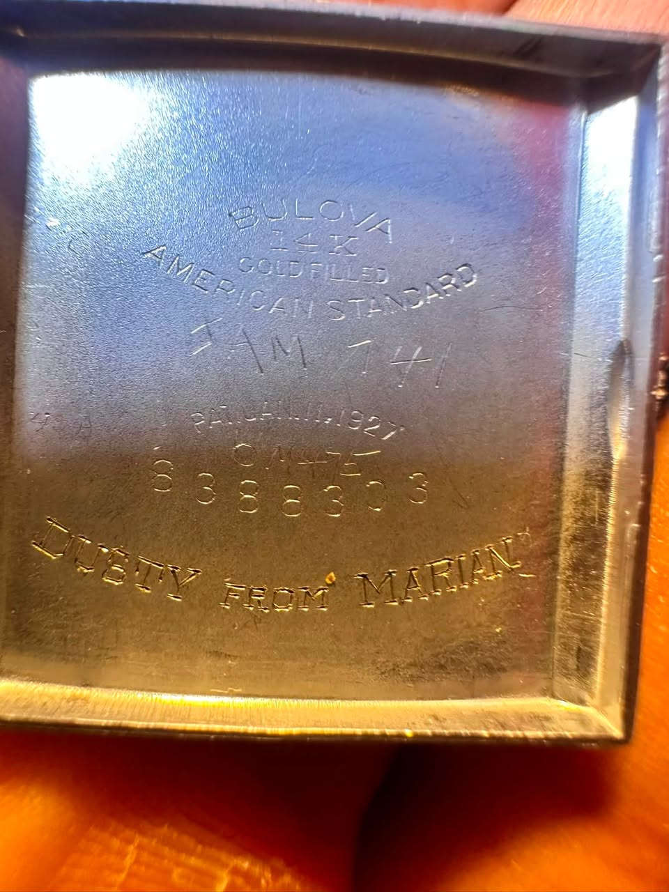 السلام عليكم بلوفا 1927
مؤرخة كهدية 
القطر ٣٢في ٣٥
ماكنة نوادر وساعة جدا نضيفة
السعر ١٥٠$
***********
