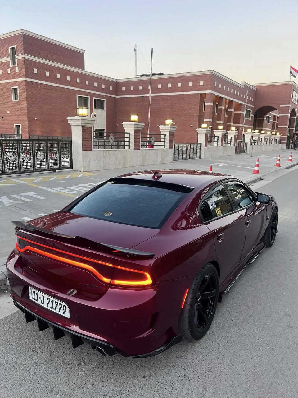 السلام عليكم
للبيع
جارجر Rt سوبر تراك
موديل 21
ب اسمي تحويل ثاني يوم 
ماشية 60 ميل 
 حادثهة بنيد وجاملغ صفحة السكن  ونطخت هنا ب العراق ونصبغو بيبان صفحة السايق 

مكان السيارة زيونة 
***********
