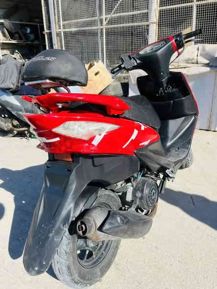 للبيع دراجة عدله  سرعه 140 شلعه معدل فول كهربائيات كلها  شغال  سلف شغال دراجه خرسه شرط ماتسمع بس صوت الصالنصه تايرات جديد  كامله مكمله خير من الله 
السعر 375 الف 
العنوان قضاء العلم 
***********
