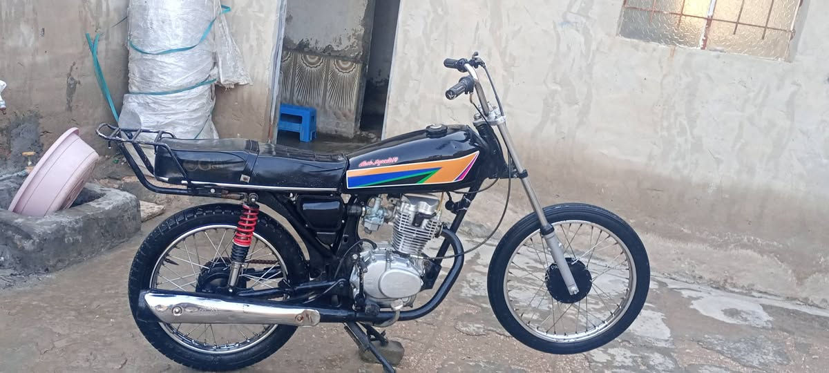 دراجه لل بيع مديل 23كلك مكينه لا صوت ولا نضيغ مكان غماس سعر 300وبيه مجال ‏‪***********‬‏
