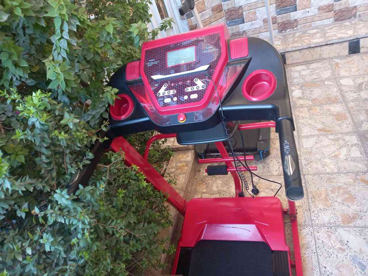 جهاز جري استخدام منزلي نضيف جدا وزن يتحمل ١٦٠كيلو دبل ماطور جبلي سعره بي حزام تكسير شحوم تدليك جسم كامل موصفات مبي ثري سماعات بلوتوث العنوان بغداد بغداد, العراق


**إذا كنت صاحب هذا الإعلان وتريد حذفه لأي سبب، رجاءا أرسل رسالة إلى الدعم الفني**