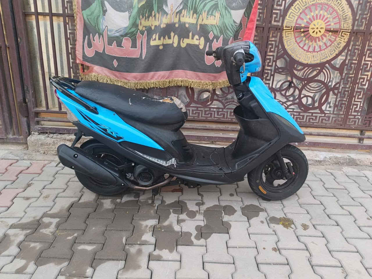 سلام عليكم ماكس عدله ١٢٠ياباني دراجه كلها شغاله كفرات مختم ختم واحد مكينه بلاديه سلف هندر كهربايات كلها شغاله شلعه ومعدل فول اوراق كامله بسمي السعر ٥٥٠المكان بغداد الحسينيه مال راشديه ***********
