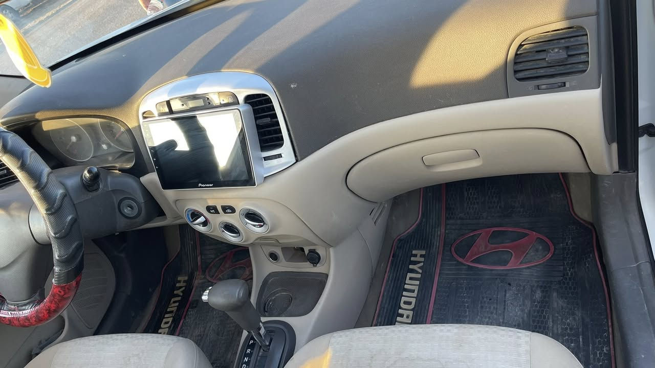 سلام عليكم اكسنت موديل ٢٠١٠.        رقم صلاح الدين.      الماني محرك. ١٤ بيه تنغيص.  صبغ. نص  جاملغ والبنود نصه بدون دواخل     سنويه ٢٧ مشروع. وطني. سعر. ٨٥ 

‭٠٧٨٠ ٨٢٨ ٢٣١٠‬
