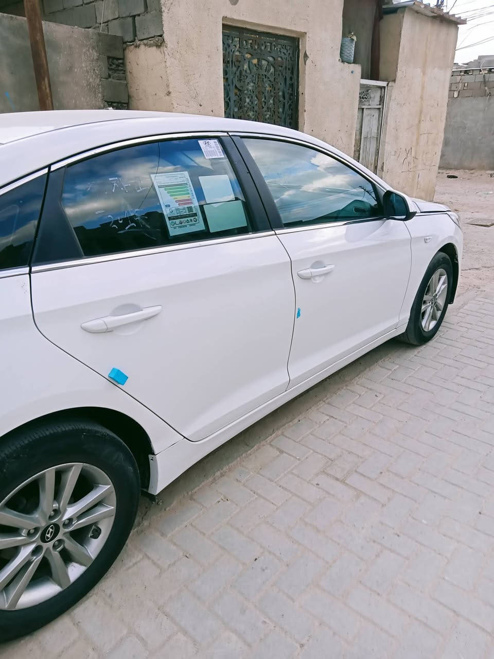 سلام عليكم سياره البيع سوناتا موديل 2017 منضومه غاز اصل ادوات العنوان بصره السعر 63وبيه مجال للاستفسار الاتصال على الرقم التالي ***********
