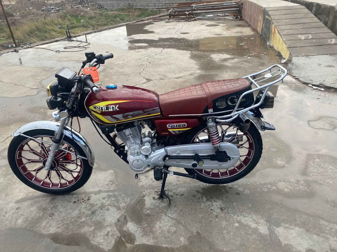 سلام عليكم دراجه سيفان مراوس ديون فرق300جوه رقم ***********
