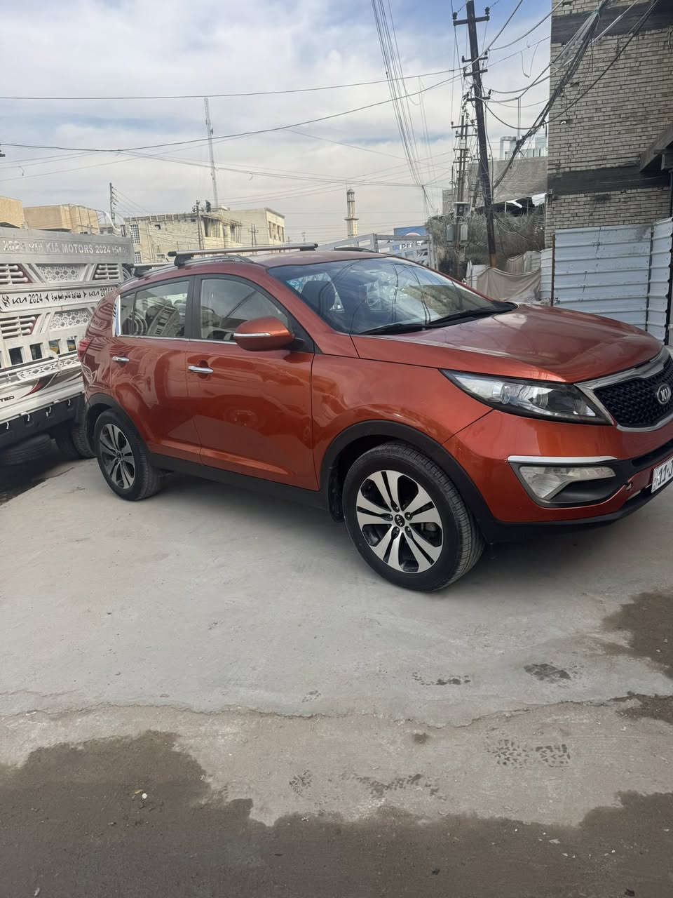السلام عليكم
كيا سبورتج للبيع موديل 2012 اللون مشمشي ماشيه 150ألف بيهه اربع قطع صبغ بدون دواخل مكان السياره بغداد حي الجامعه السعر 124$ للاستفسار الاتصال على الرقم ***********
