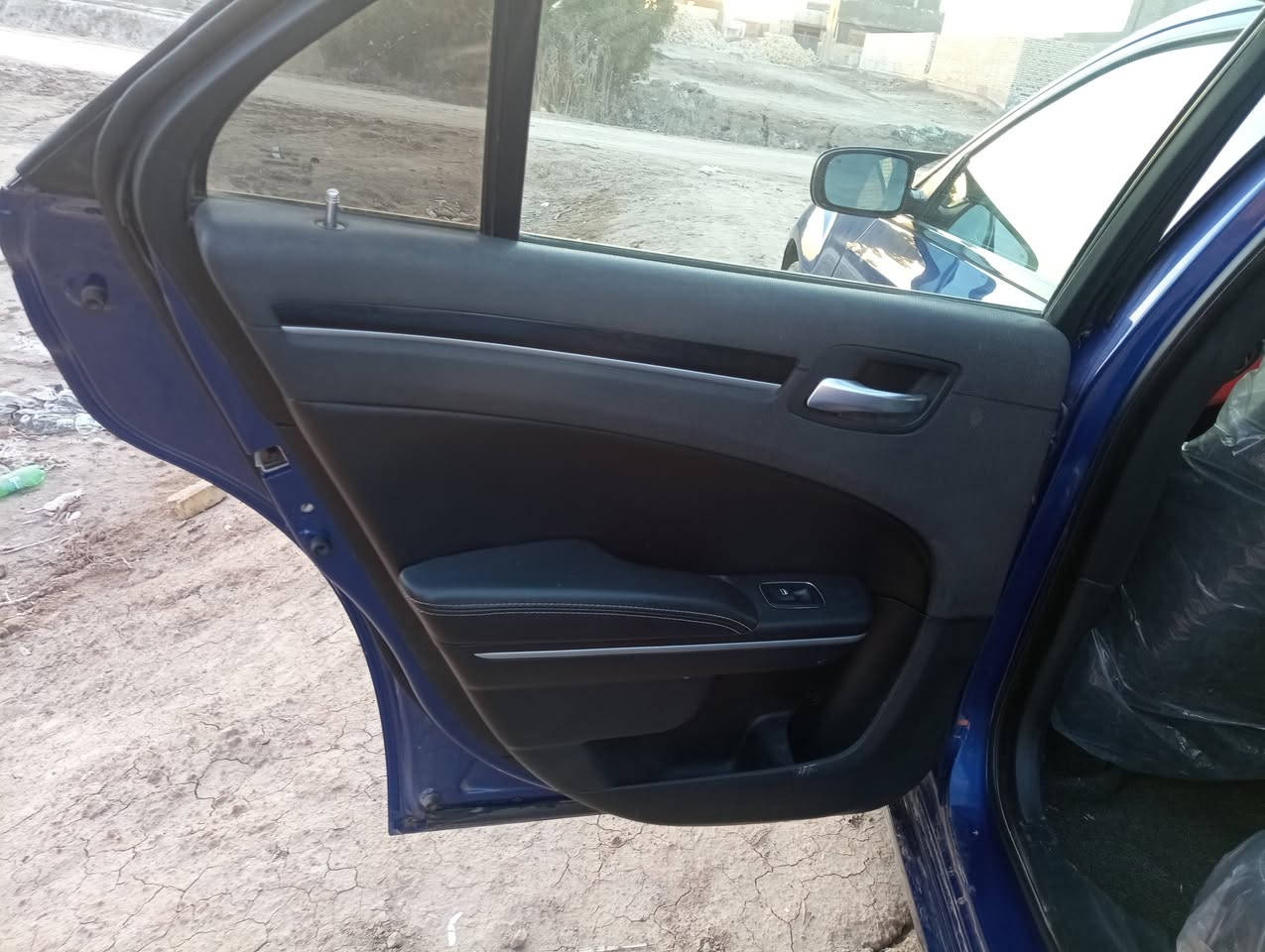 سلام عليكم اوباما مديل 2019 سياره اس فول مواصفات ماعدا الفتحه رقم بغداد سياره مال جناي وجديده بمعنه الكلمه السياره كلين  مكان السياره بابل قظاء القاسم.   السعر 255وبيه مجال للشراي   استفسار اتصل ***********
