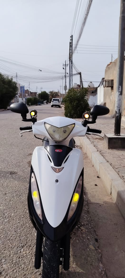 السلام عليكم دراجه للبيع كامكو Giffor، جيفور دراجه كامله وجاهزه اي نقص مابيه اشاير لايت هورن عدسات ابيض واصفر كهربائيات كله شغال تايرات نضاف كامله مكمله مكينه فقط بوشه مبدله وشغل نضيف الاصلي على ايد صاحبه دراجه من طول لطول كله كامله، السعر 650)
عنوان ميسان المجر الكبير  . رقم الهاتف: ***********)
