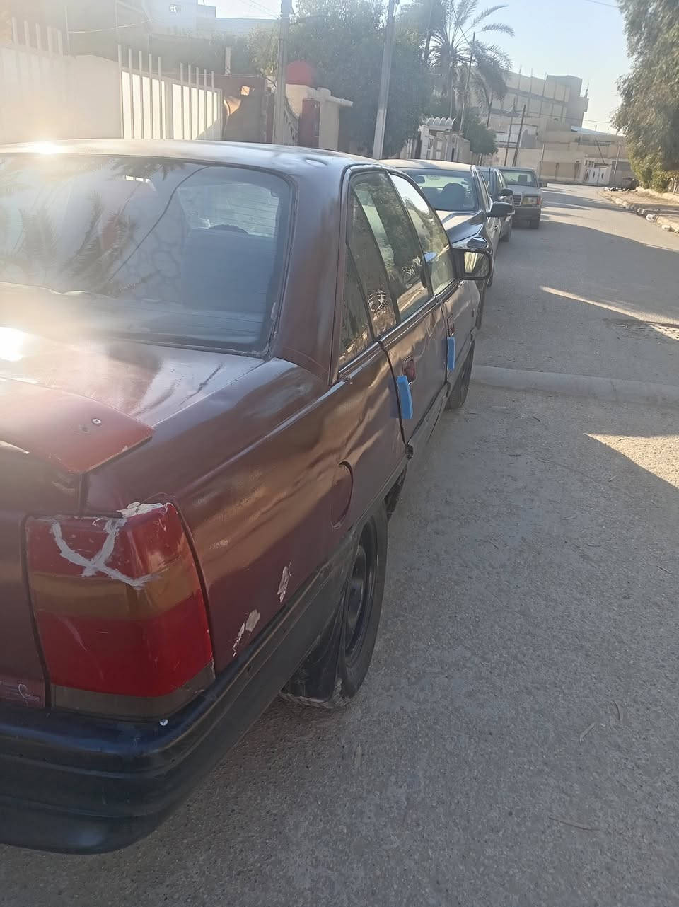 السلام عليكم اوبل اوميكا للبيع موديل 89 سياره فول نضافه كير ومحرك ب الباكيت تعال شوفه شوفت عينك سياره حيل نضيفه مو مثل الصور مكان السياره في الصويره السعر 18 وبيه مجال الشراي يخابرني/***********
