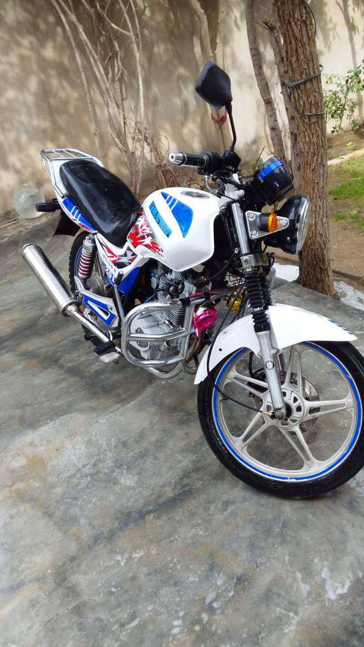 دراجه هيوشه موديل 17نضافه فول بيه مكاتبه اكفلك من السرقه السعر 625وبيها مجال للطيبين مكلف بلنشر ‏‪***********‬‏للتواصل 👉
