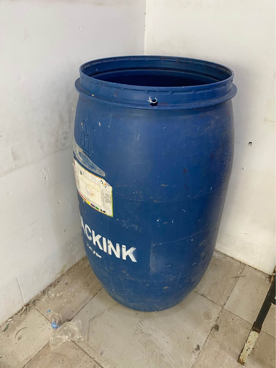 ئەشیای دوکانی مریشک کامل
مەکینە مەزبووت مەزبووت زۆر خاوێن
سەخەنی ئاو گەرم کردن ١٣لتر دەرەجەیەک
کۆلی سەربرین جولاو خاوێنو باش
دوو سەلەی ژێر مریشک دوکانت بە پاکی دەهێلێتەوە 
شەکەبەیبمریشک سورکردنەوە 
مەخسەلی ستیل دژە ژەنگ گەورە ئی مەتحەمە زۆر مەحکوومو خاوێنە ژێری خانەیە
بەرمیلەکی پلاستیک بۆ ئاوی پاک
١٧قەفەزی مریشی لەگەیە
ساحیبەیەکی کامل ئاسن کاتم سەوت 
تەختەی بۆ کەول کردنی مریشک
کامل چەگۆ تەور مقەس مەسەد ماسیحە پەقرەجی گەورەشی لەگەلە کامل کاملە 
بەیەکەوە سحری تەنهاو تەنها ملیۆنەک و مەحامەلەیەکی برایانەی تیایە بۆ پەیوەندی *********** ڤایبەر وەتسئەپ ❤️ أربيل, العراق
