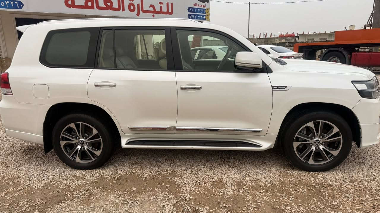 السلام عليكم للبيع الاندكروز 2018 🪬
شركة جيهان مكفولة كفالة عامة من كلشي 👍🪬
رقم اربيل الانكليزي ماشيه 100 🧿
مواصفات السيارة فتحه تشغيل عن بعد مري شفت شاشات عدد 3 سياره مال جناي 👍العنوان الديوانية ***********/*********** عبدالله
