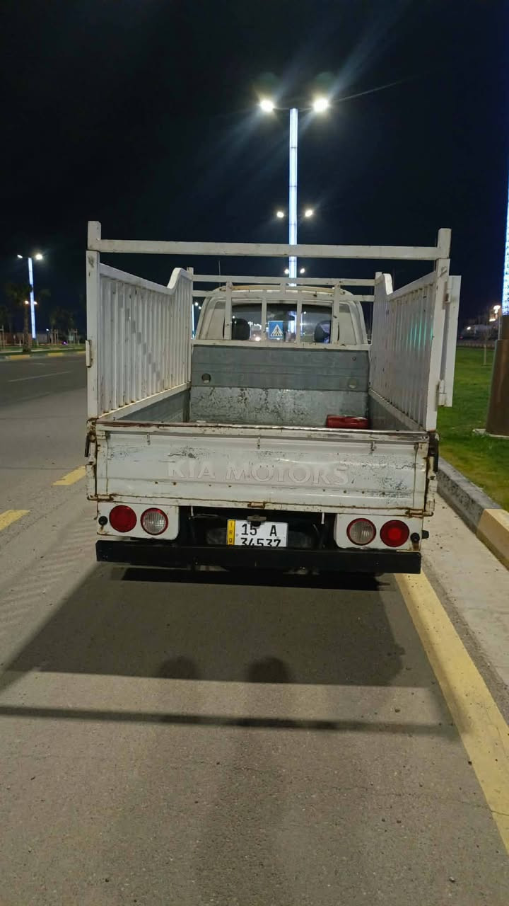 السلام عليكم
اخوان عندي كيا للبيع موديل 2010 رقم نكليزي انبار محرك وكير خير من الله تخم تاير حداديه جديد ولسياره بأسمي تحويل مباشر السعر 90 وبي مجال***********
