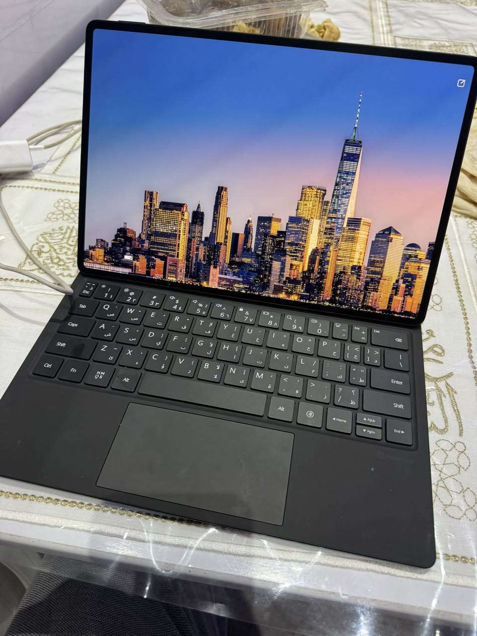 السلام عليكم
ايباد هواوي  للبيع
ميت باد برو حجم ١٢.٢ 
مشتري جديد استخدام كلش بسيط
غراضه الماوس كيبورد وقلم وبادات مال ماوس بعدهم بالجيس ممفتوحات

بغداد الحريه الدولعي 
***********
