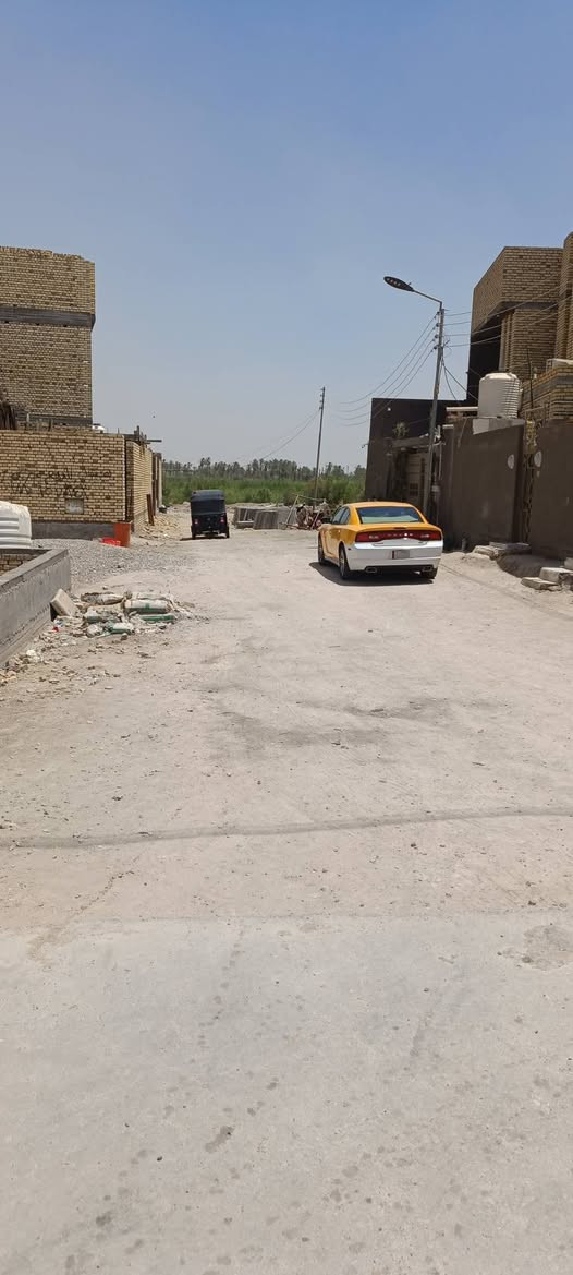 يا الله سلام عليكم بيت للبيع كاع أل نثر شارع صبابة مجاور حي مهندسين مساحة بيت 250 متر طابقين يحتوي بيت ع 6 غرف إضافة إلى درج خارجي وداخلي للستفسار اتصل ع هذا رقم ***********
