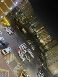 شقه 100للايجار بي 2 طابق 4 الصوره واجههة الشقه عمارة مفتوحه  077132775...