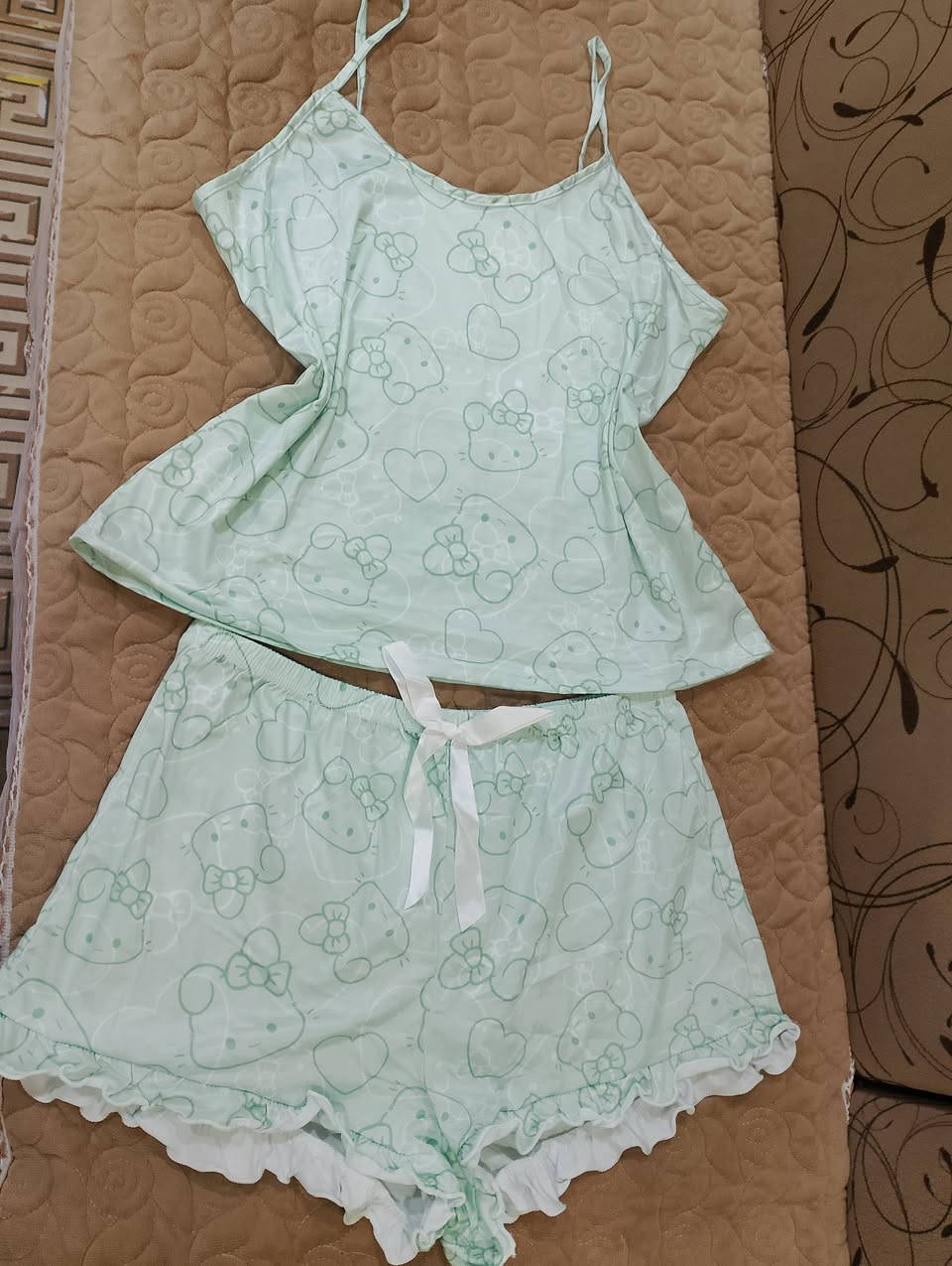 نموذج من بظاعة اليوم انتظرو البث بليل ورا الفطور  ولانجريات هم جبت تخبل كلها فيكات مال نوم 😂 @إشارة


**إذا كنت صاحب هذا الإعلان وتريد حذفه لأي سبب، رجاءا أرسل رسالة إلى الدعم الفني**