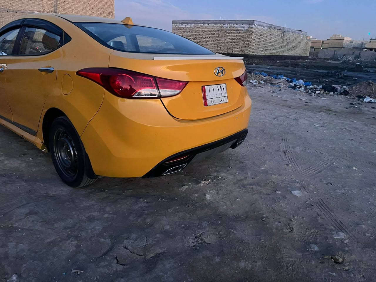 سلام عليكم لنترا 14ترهم مراوس اوبيع ناصريه مكانها
محرك جديد   لا تنقيص ولا تبخير ولانفخه
كير شلعه تخبل شرط بطناش 
حداديه ورا وكدام جديده شرط طوبه 
تخم تاير جديد كلش 
ويل عادي  أهل جمبزه اليوم غير ترتيب 
صبغ ويل وفلنجات حراري شرط 
ستد الطويل 
مري شفط 
شاشه
حساسات خلفيه 
نظام اي بي اس 
اربعه دسك 
كشنات جلد اصل ++ مدوشمه سياره وكامله دوشمه جديده ++ حمام بطن سياره كامل 
منظومة زنون بلاجكتورات اصفر شرط نهار بدون لايت 
تحكم ستيرن  صوبين 
كصه جنطه شغل باجات فوك وجوه درجه اولا
***********اثير 
***********اسيا
