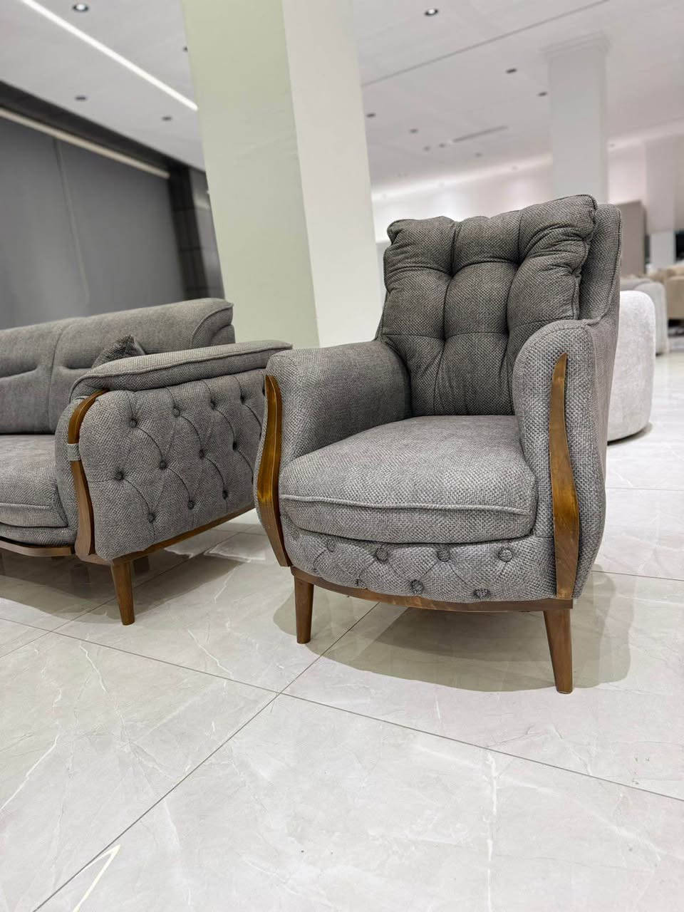 تخم مميز صناعه تركيه السعر ١٢٥٠.٠٠٠ مكون من ١٠ مقاعد ناصرية, ذي قار


**إذا كنت صاحب هذا الإعلان وتريد حذفه لأي سبب، رجاءا أرسل رسالة إلى الدعم الفني**