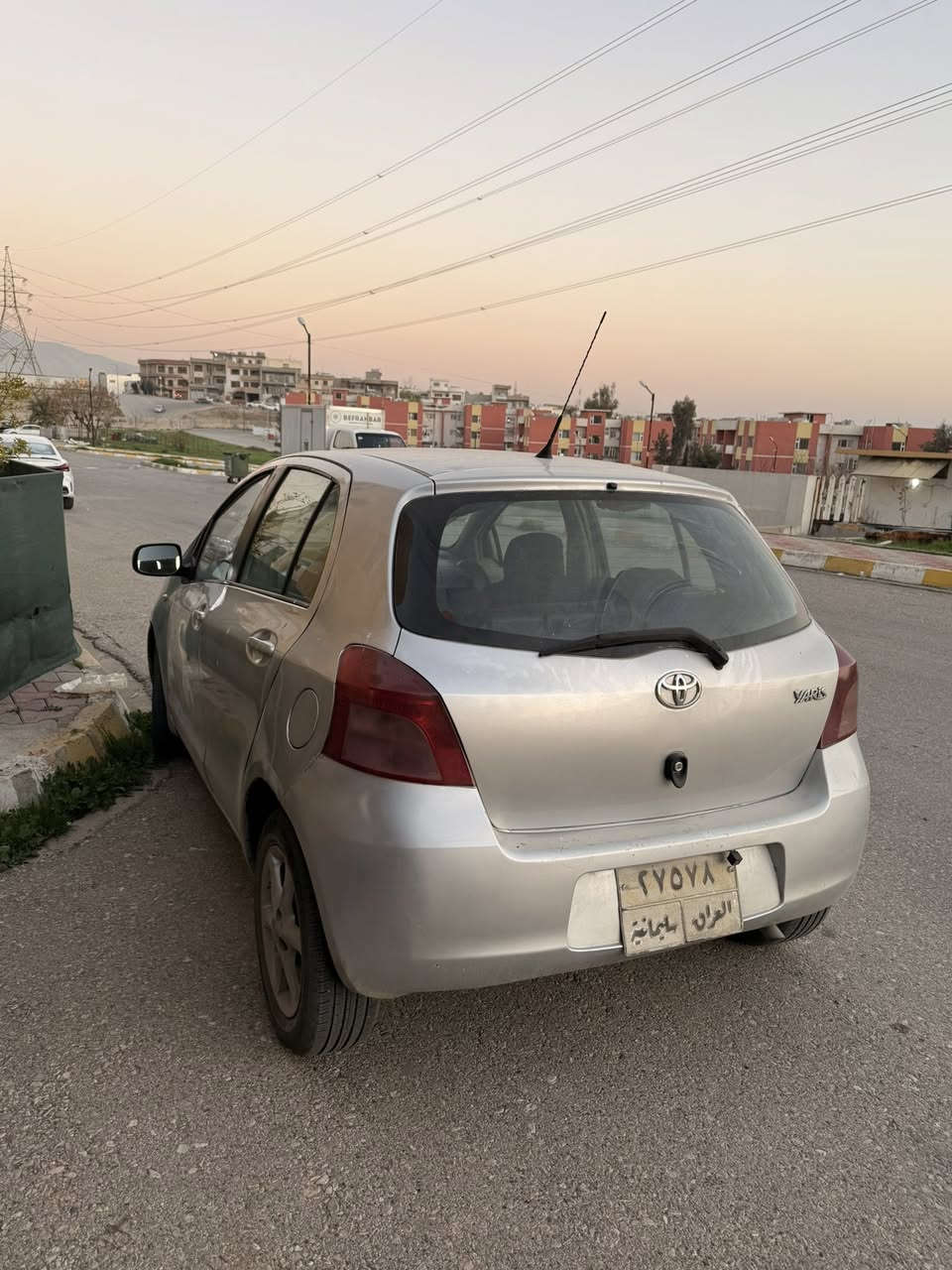 يارس 2006 مه رخوب جام كاره باى قفل مه ركه زي گير و مه كينن به شه رت تازه پيشي داگيراوه ٤ پارچه و يه ك دوو په له ى هه يه من به حيزام ئه ي فروشم پيشو پشتى كه پسه نرخى 58 وه ره قه و معامه له يه كي كه م 
تايه ي مانگيكه بو كراوه 

سه ياره كه به شه رتي ئه وليات و دارو به رد به س ساحيبي له ئه وروپايه ئه بيت بوستي تا يه ته وه 
ته حويلى ئه كات بوت به س پيويسته پشودريژبي 
له گه لي لە بەر ئەوەش بەو سعرانەیە ئەگینا مالی ئەو پارەیە نیە


**إذا كنت صاحب هذا الإعلان وتريد حذفه لأي سبب، رجاءا أرسل رسالة إلى الدعم الفني**