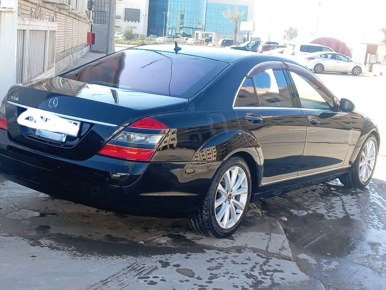 مارسيدس s550 فول مواصفات باب قصير فتحة
موديل 2009
رقم سليمانية 
مكينة كير صدر كفالة 
كلشي شغال 
بدون ضرر 
تبريد تدفئة شغال
مكان السيارة كوت
السعر اتصل وتدلل
السيارة جدا جديدة ومعروفة مواصفاتها الباقية 
للاتصال ***********
