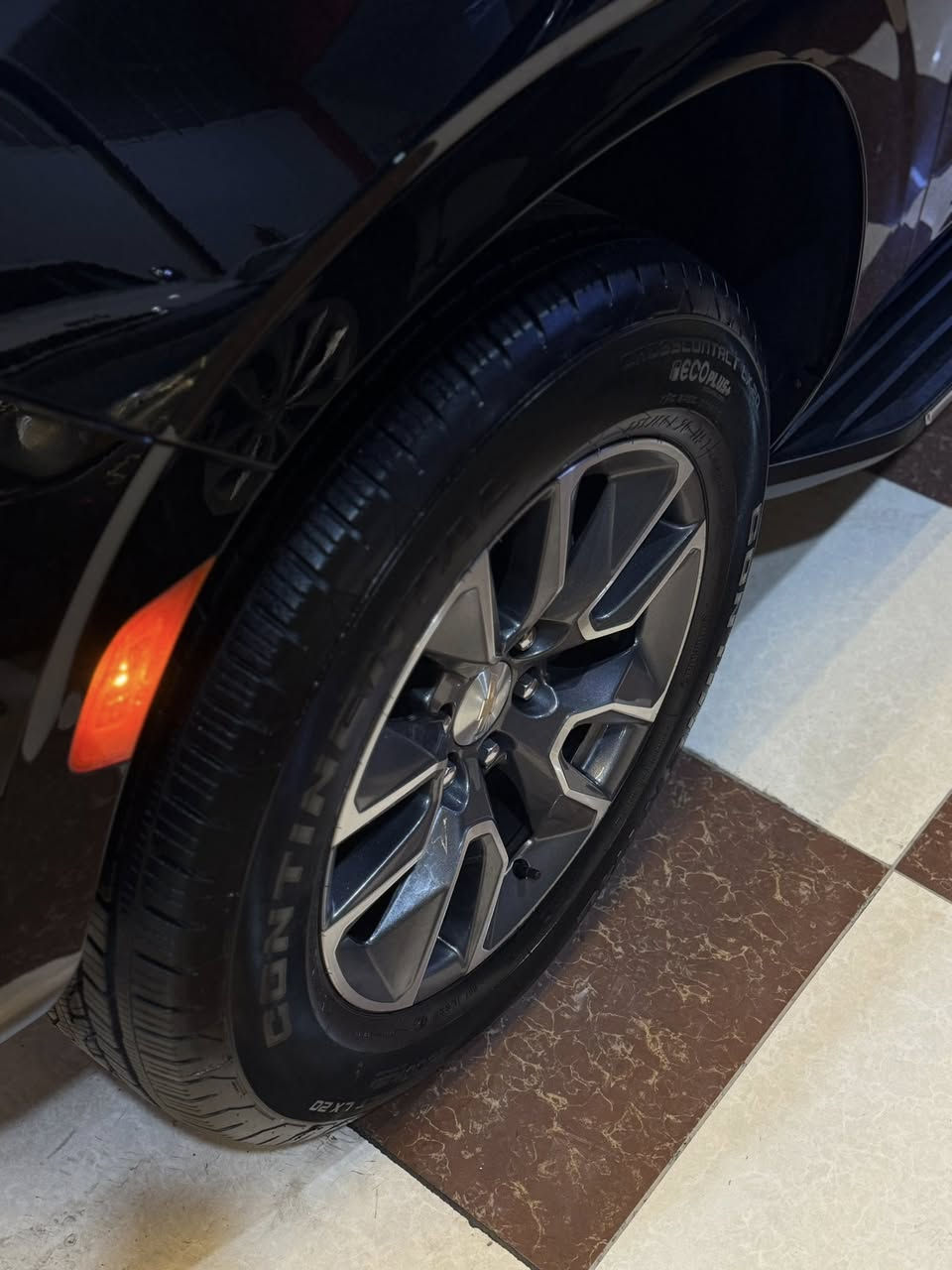 Tahoe LT/1 2023 شركة منصور
عداد / 5000km
كفالة عامة من كلشي 
+ جام مضلل باج مرور + PPF مغلف بلكامل 
فول مواصفات
بصمه 
بانوراما
تشغيل عن بعد
كشنات تدفئه - تبريد
جنطة كهربائية 
ثلاجة 
٥ كامرات 
مرايا شفط 
رادار ٣٦٠ درجة
حساسات ٣٦٠
كامرات ٣٦٠
كشنات جلد + كهرباء 
بصمتين بلادية

مكان اربيل
سيارة مرقمة اربيل وجاهزة من كلشي 

للسعر والاستفسار :
***********
موجود واتساب
