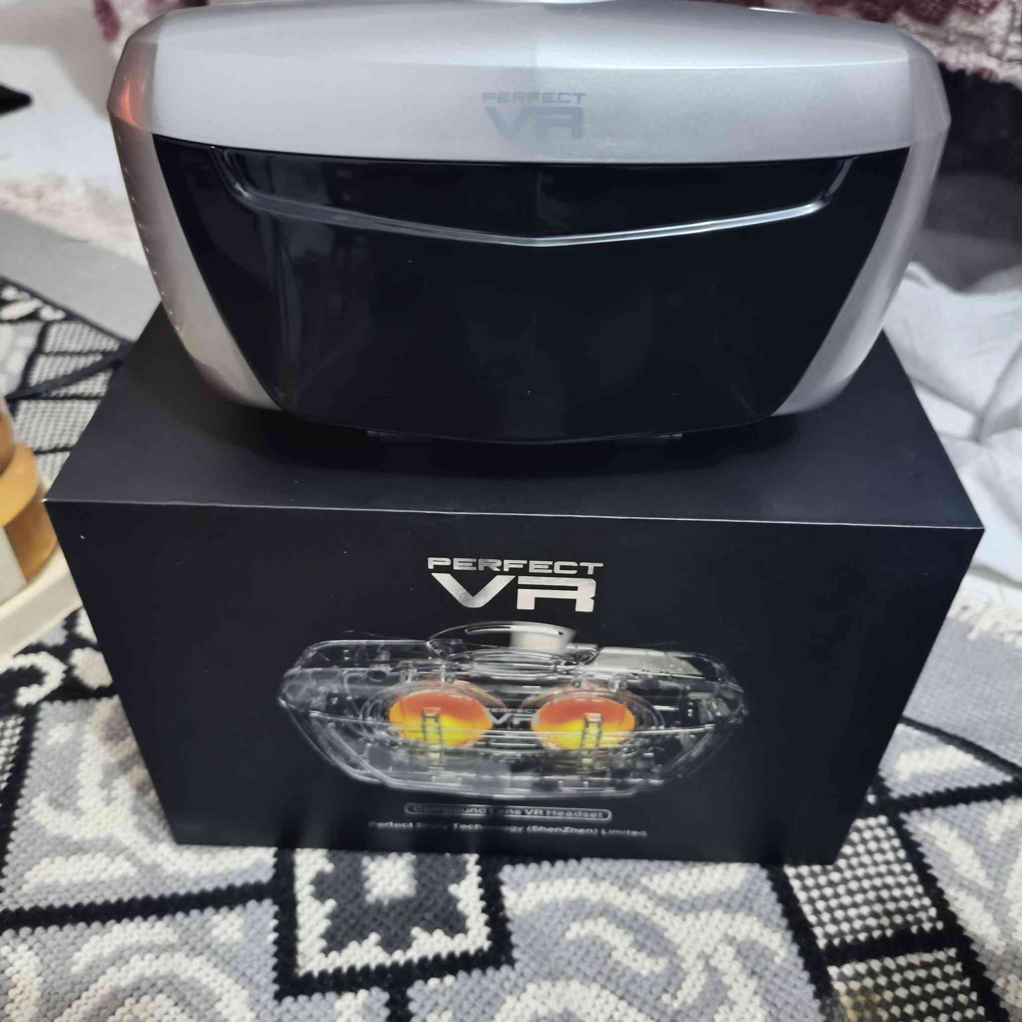 نضاره واقع فتراضي غني عن التعريف امزون 25 الف تواصل واتساب ***********
