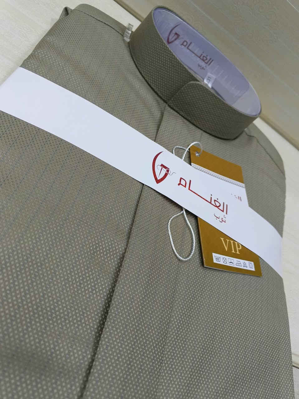 دشداشة رجالي روعة الزي العربي 
دشداشة بمواصفات رائعة
مع ثوب ،،الثقه والاصايل والنسيح والمختار ، كن منفرداً 
احدث وافـخـم الموديلات الصيفية لعام 2026
توصيل موجود 5000
• الالـوان مميزة
• قيـاسات متنوعـة 
• كـلواتي عالي
- ازياء جبارة  - هي العلامه المتميزة 
📍الأنبار هيت شارع الحمام  📍
***********
***********
- التوصيل لـ كافة المحافظات اطلبها وخليك مميز دائماً معنا !!
