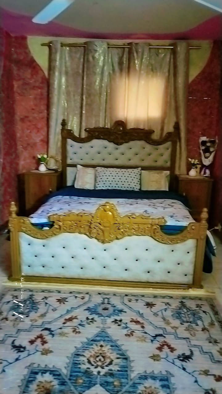 سلام عليكم غرفه نجاره تزكام السعر مليون 100وبيهه مجال العنوان كربلاء رقم ***********
