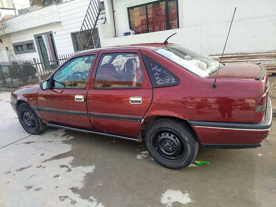 ئۆپل مکینە20گێڕو مکینەی بێ کێشەیە

مۆدێل 1992 دەعم لێدراوی نیە 

سعری 35 فرۆشتن یان گۆڕینەوە به پیکاب
*********** السليمانية, العراق
