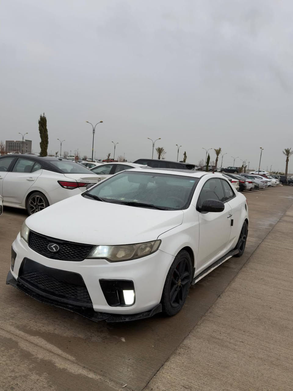 كيا سيراتو كوبيه تك باب ٢٠١٣ فول 🚗 مواصفات خليجي
للبيع او المراوسه 4 ابواب

الموصفات معروفه.

———

ضرر السياره : 

باب السايق مبدل نفس اللون شركة بدون تعديل وصبغ 

جاملغ ورا سايق صبغ نص و ٣ اماكن بارد  

———

محرك مفتوح فقط الكفر بدون صرف ولا بخار شرط و كير شرط

سنوية 2027 رقم اربيل دولي شرط تحويل.
***********
