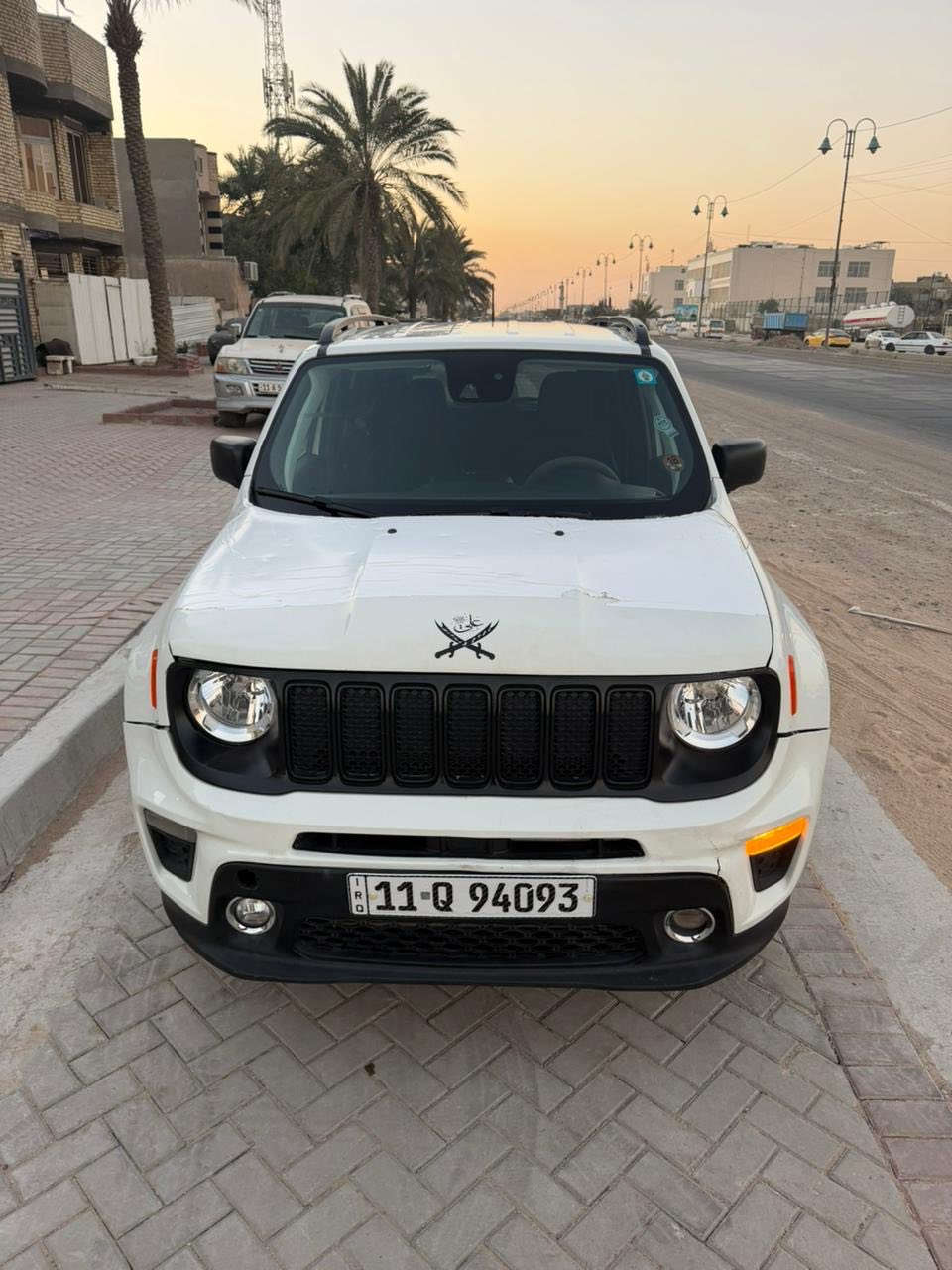 السلام عليكم للبيع جيب رنكد موديل 2023 السياره بدون قطره صبغ ماشيه 7000 الف KMوالحادث كما موضح في الصور والسياره جديده بمعنى الكلمه وبدون اي نواقص السعر 140$ وبيهه مجال بسيط للطيبين مكان السياره بغداد اي استفسار اتصل على هذا الرقم ***********
