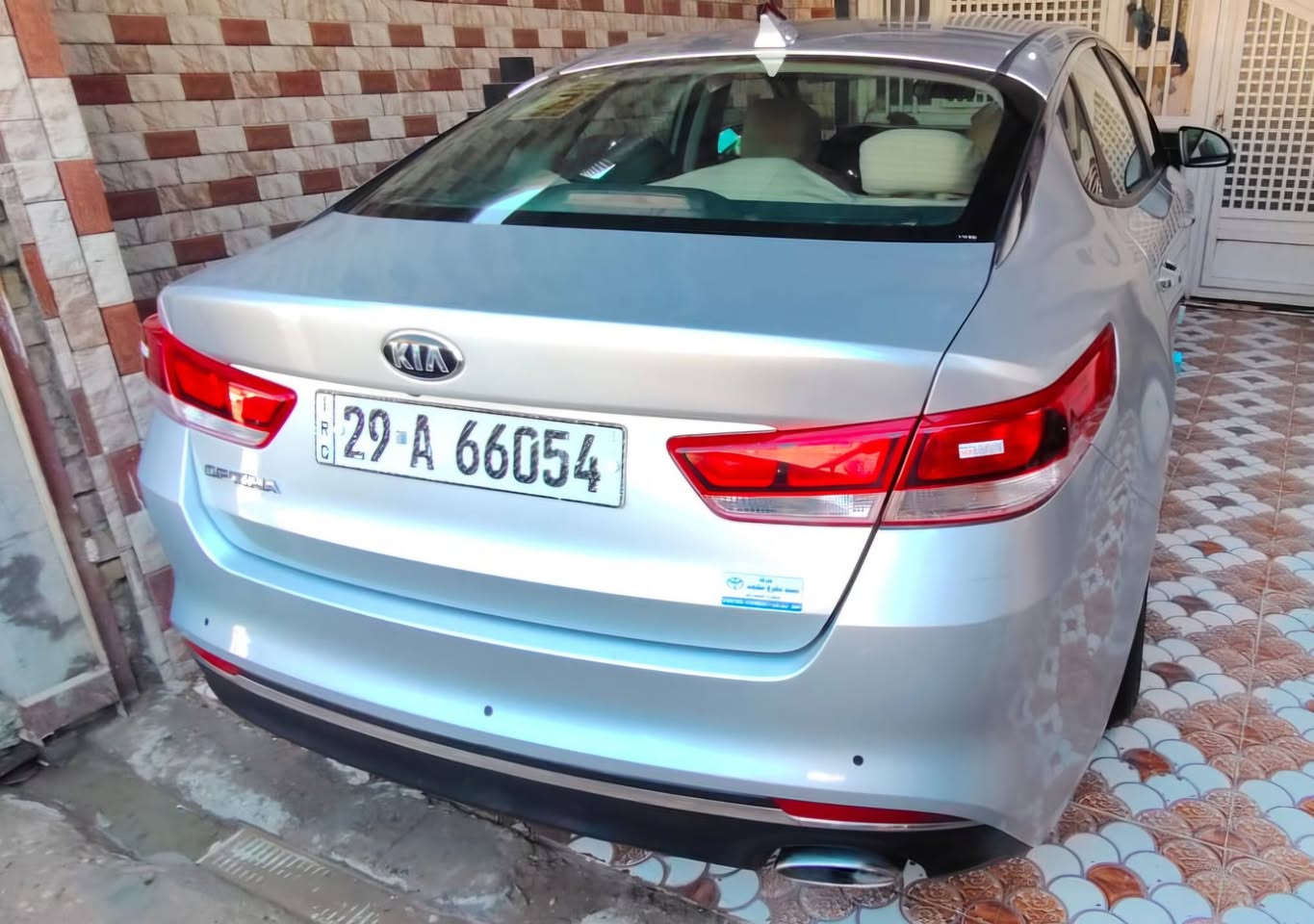 أوبتيما 2017 بچم محدث20
رقم واسط دولي سنويه لل30
أمريكي بدون تبديل تصليح مقدمة البنيد ومصبوغ وتصليح مقدمة الجاملغ الامامي الأيمن ومصبوغ 
بدون دواخل مكينه 2400GDI گير أوتو6نمر ماشيه 165 تحكم أستيرن كامل نظامABS نظام ECO مانع أنزلاق حاكية أتصال 3 وضعيات قياده شاشه بلاد كاميرا خلفيه دواره بلاد لدات أماميه نهاريه السياره جاهزه مكينه وگير وتبريد وتدفئه وحداديه وتخم تاير
السعر 137 مكان السيارة بالشطره
***********
