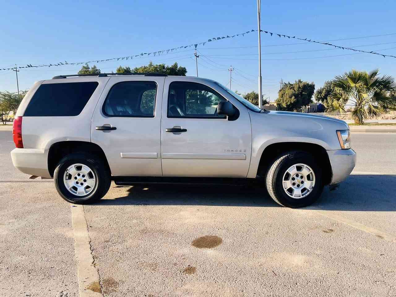 السلام عليكم
تاهو 2009 رقم كركوك وراد كندي قطعتين صبغ حداده جديده كير جديد مكينه صار بيه صوت بيرن فقط من تشغل تايرات جدد تبريد خير من الله داخل جلد لونين سياره ستخدام شخصي وسياره حلوه وخير من الله الاستفسار اكثر ***********
