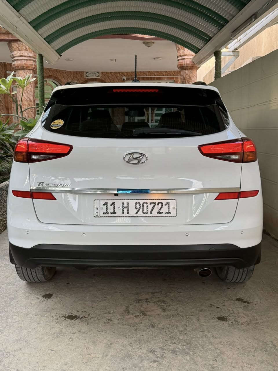 السلام عليكم 
توسان خليجية موديل 2020 
كفاله عامه 
فول مواصفات 
ماشيه 91 قابله الزياده 
السياره شركه جاهزه من كلشي ماتصرف عليه ابد 
رقم بغداد باسمي هزه ورقم جدد
شرط التحويل 
مكاني بابل
رقم التلفون *********** 
***********
