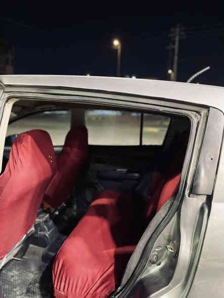 نيسان فيرسا 2008 سنويته لل29 السياره بيها منظومة تبريد جديده وكير ستوني مبدله حداديه جديده مكينتها كفاله كهربائيات كلها شغاله حته المري كهربائي بيها سستم سماعات كامره السياره كلشي ما عايزها
مصبوغه عام كفاله من الكص واللغد والشاصي 

***********
