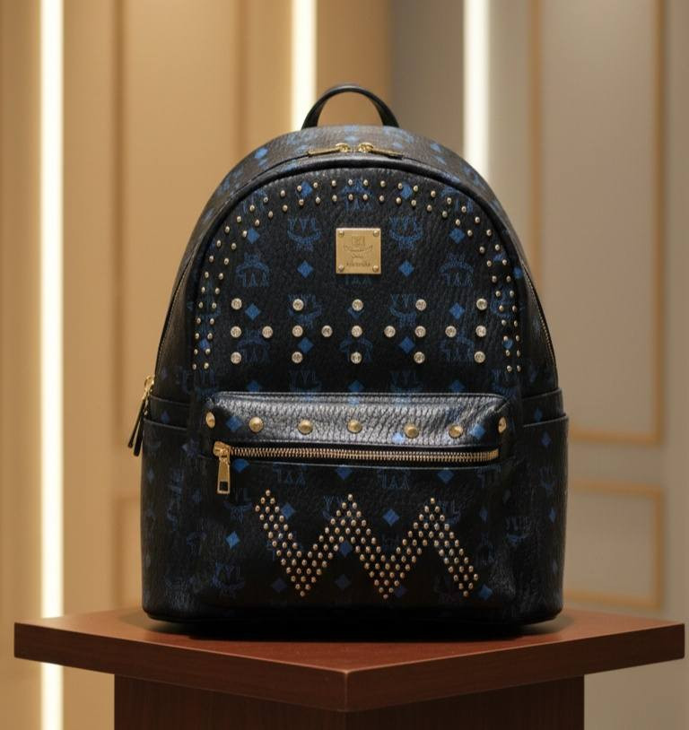 جنط نسائية ماركة فاشن 👛 FASHION القطعة على 15 الف فقط للحجز تواصل واتساب ***********
