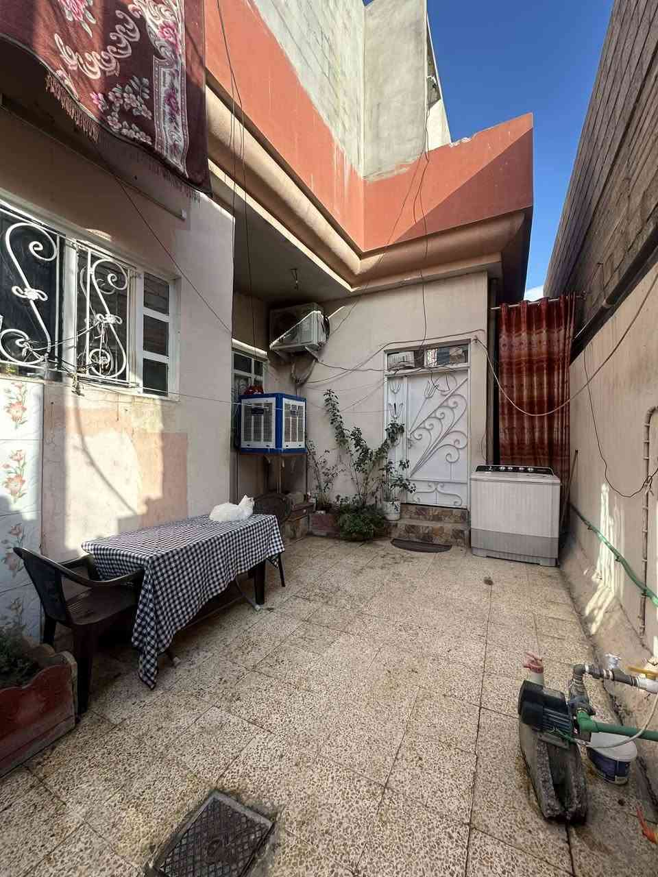 🏠 [ الـفـرصـة الـذهـبـيـة : دار لـلـبـيـع فـي الـمـربـع الـذهـبـي ] 🏠
الآن.. امـلـك مـنـزلك بـأسهل الـطـرق (نـقـداً، بـالأقـسـاط، أو الـمـعـارضة) فـي أرقى مـنـاطـق الانـتـصـار!
📍 الـمـوقـع: حـي الانـتـصـار - الـمـربـع الـذهـبـي (قـرب مـدرسة الـقـلم وجـامع الـعـزيز).
📐 الـمـسـاحة: 110 مـتـر مـسـتـغـلـة بـالـكـامـل بـتـوزيـع ذكـي.
📜 الـسـنـد: مـلـك صـرف (بـاسـم الـشـرعي - شـرط الـتـحـويـل الـمـبـاشـر ✅).
💰 [ تـسـهـيـلات الـدفع والـتـعـامـل ]
لـتـسـهـيـل الـشـراء عـلـى زبـائـنـنـا، نـقـدم لـكـم ثـلاثـة خـيـارات:
1️⃣ الـبـيـع الـنـقـدي: بـسـعـر مـمـيـز.
2️⃣ نـظـام الأقـسـاط: (مـقـدمـة مـجـزيـة + أقـسـاط شـهـريـة مـريـحـة حـسـب الاتـفـاق).
3️⃣ الـمـعـارضة (الـمـراوس): حـسـب نـوع الـعـقـار والـمـوقـع.
📋 [ تـفـاصـيـل الـدار : جـاهـز لـلـسـكـن ]
🏗️ الـتـصـمـيـم: طـابـقـيـن بـنـاء مـتـكـامـل بـحـالـة مـمـتـازة (نـظـافـة وتـرتـيـب عـالٍ).
🛌 الـتـقـسـيـم: (3) غـرف نـوم كـبـيـرة + مـطـبخ مـنـظـم + مـشـتـمـلات كـامـلـة + سـطـح واسـع.
✨ الـحـالـة: الـدار جـاهـز لـلـسـكـن الـفـوري بـدون أي نـقـاصـات.
📢 تـنـويـه: الـدار يـقـع فـي مـنـطـقـة مـخـدمـة وهـادئـة، والـسـند مـضـمـون 100% لـضـمـان حـقـك.
📥 لـمـعـرفـة تـفـاصـيـل الأقـسـاط أو لـلـمـعـايـنـة:
نـحـن بـانـتـظار تـواصـلـكـم عـبـر رسـائـل الـصـفـحـة.
👤 (الـمـنـدوبـة سُـرى زيـد)


**إذا كنت صاحب هذا الإعلان وتريد حذفه لأي سبب، رجاءا أرسل رسالة إلى الدعم الفني**