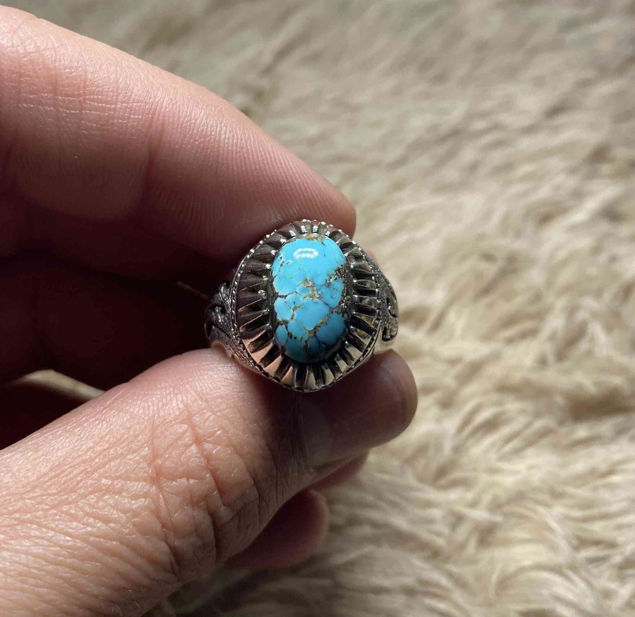 السلام عليكم خاتم فيروز نيشابوري اصلي صياغه يدويه
قياس الخاتم (25) للبيع فقط يوجد توصيل لكل العراق


**إذا كنت صاحب هذا الإعلان وتريد حذفه لأي سبب، رجاءا أرسل رسالة إلى الدعم الفني**