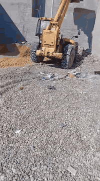 ***********واتساب ***********  جانب  من  أعمالنا اليوم عادة وقلع  الماستك القديم 
  لتطبيق الاشتايكر عن توفر كادر عمل لتطبيق الاشتايكر  كرسته وعمال   وبأسعار مناسبة... 
كما يوجد اعادة ماستك وقلع حسب حاجة السطح بضمان لاعمل 5 سنوات 
 طريقه العمل 
١.فرش السطح بمادة الفلانكوت 
٢.فرش السطح بمادة الزفت 
٣.وضع  التراب او استخدم نايلون وفلين حسب رغبه المواطن 
٤.وضع اشتايكر وماستك لاستفسار أكثر ***********
