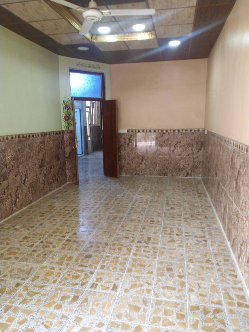 مشتمل _للبيع 🏡

  🌍 الموقع  /سامراء حي المثنى خلف الخضراء 🏡
  📍 

  📐 المساحه  / ( 175   ) طابقين 🏡
  🧱  سيراميك   _ شارع 12🏡

  📄 طابقين 4غرف نوم   ✅️ 

  💠 يتكون من 4 غرف 
                    وصاله واسعه ومطبخ
                     🏡    وحمامات  داخلي وخارجي  🏡
                               

  💰 السعر  / ( السعر 90 مليون وبيه مجال 🏡

        ■■■■■■■■■■■■■■■■■■■■■■■■
           للإستفسار أكثر يمكنم التواصل عبر رقم الهاتف 
                ☎️ ( ***********)☎️  

        
  🙋‍♂️ مكتب السهل الاخضر للعقارات الضباط الثانيه 🏡
