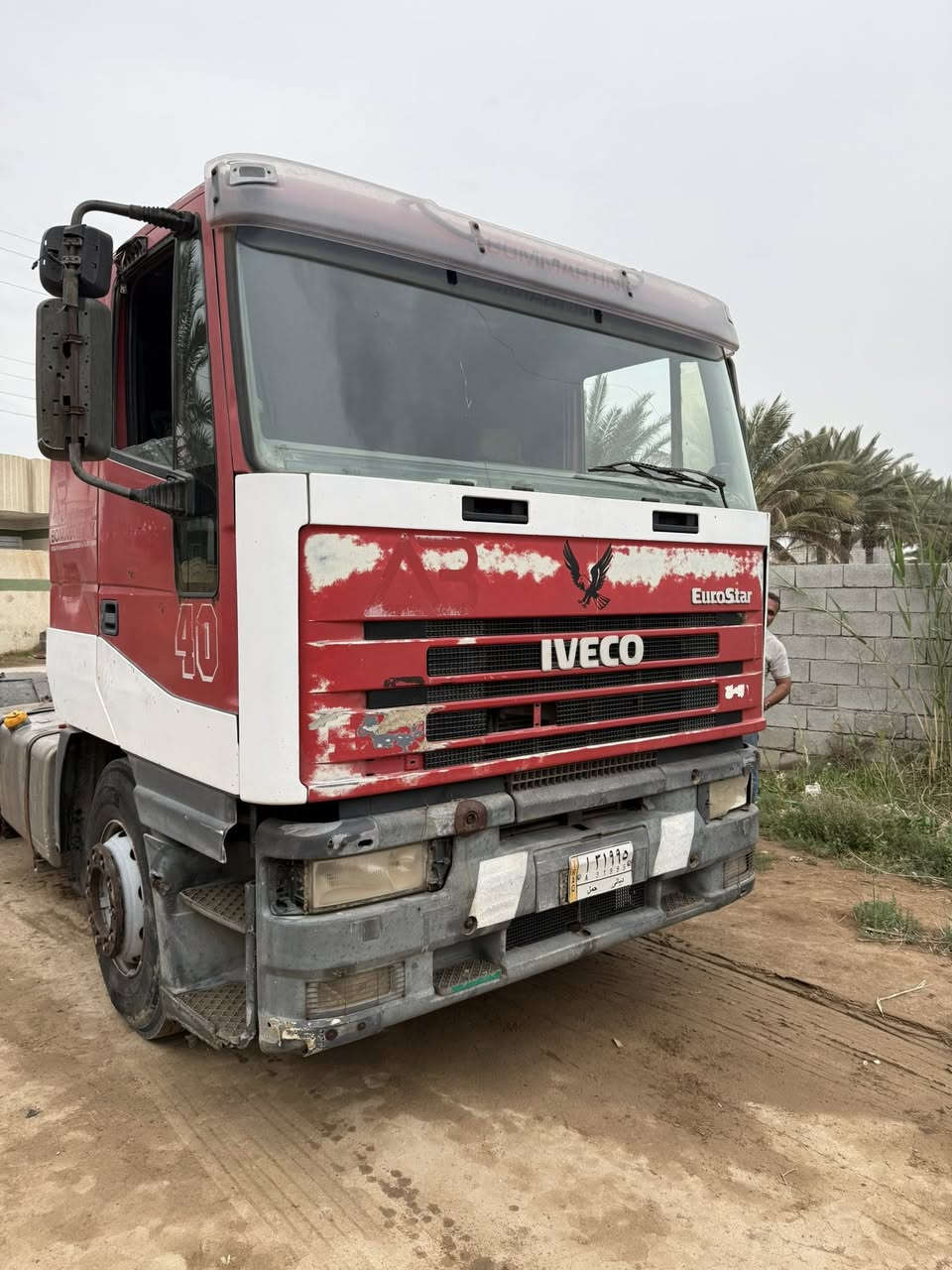 سلام عليكم أفيكو للبيع موديل 1996مسجلة تنكر رقم ديالى مكينة وكير وشاصي خير من الله السيارة شغالة مابيها أي نقص السعر 80بيهة مجال العنوان ديالى بعقوبة اتصل ودلل ***********
