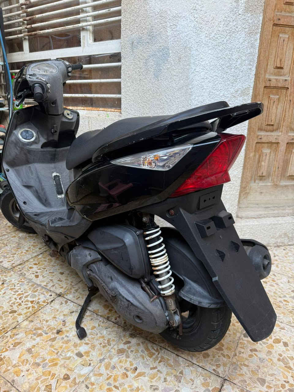 السلام عليكم دراجة ثعلب واحد على واحد مثل متشوف كدام عينك نضافه فول مكينه ممفتوحه مال رنبه الدراجه جديده رنبه صار يومين ماخذها  سعرها واحد و50 بيها مجال بسيط مكاني الكرخ جيب الف فيتر وتعال اخذها مو شراي لاتعبني ***********
