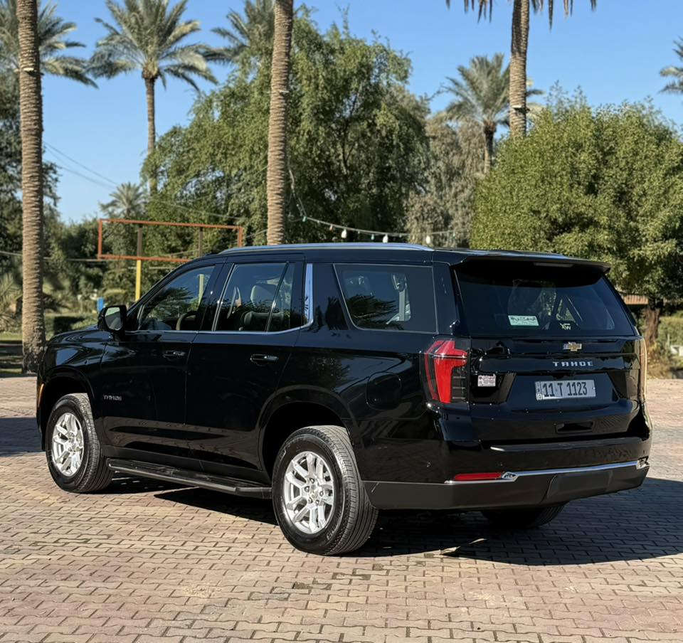 السلام عليكم
تاهو  ‏(Ls )
( خليجي)
موديل : 2025
ماشية : 31000 KM
المواصفات 
بصمة 
بصمة ابواب 
تشغيل عن بعد 
تحكم ستيرن جهتين 
رادارات 
تحديد مسار 
قيادة ذاتيه 
شاشة 
كاميرات 360 درجة 
كشنات كهرباء 2 
لد امامي 
لايت زنون 
سبايدر خلفي 
دوسات 
3 قطع تبريد 
7 راكب 
نظام اطفاء 
صاجات 
ويل كب كروم
ثلاجة 
حساسات امامية + خلفية 
(رقم بغداد الجديد مشروع وطني بأسمي)
السعر : 585 وبيها مجال بسيط 
ملاحظة : السياره خليجي وكالة المنصور مكفولة . 
ملاحظة : ((السيارة تنباع برقم عادي ))
العنوان: بغداد الكاظمية قرب مرور الكاظمية معارض جكوك معرض الرحمن  
للاستفسار 
عبدالرحمن 
 *********** 
 ***********
