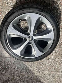 تخم ويل ١٨  نظافة ٩٠٪؜ ماكو عواج  مع الاطارات  قياس٢٢٥/٤٥/١٨ للبيع اطا...