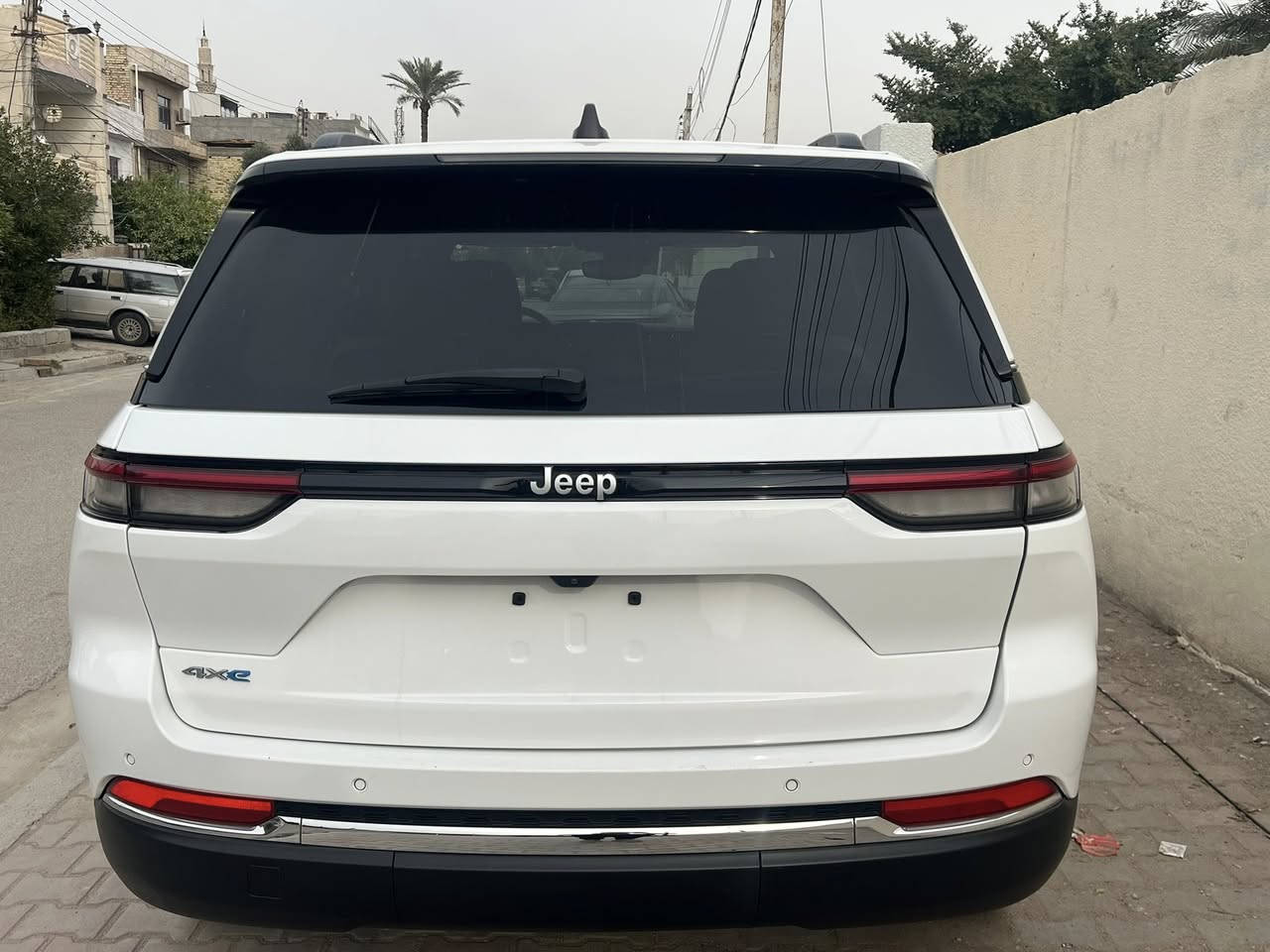 جيب شيروكي لمتد
2024  هايبرد (بلك ان)
بانزين + هايبرد + شحن منزلي

صبغ جاملغ رحافة البنيد
بدون ايرباك
صور الضرر مرفقه مع الصور
   
🚨 فول 1/1
 1شاشتين 
بانوراما طكتين
2. بصمة
سستم صوت Alpine
3. تشغيل عن بعد  
5. كشنات جلد
6. كشن السايق ميموري
7. كشنات كهرباء
8. صندوق كهرباء
9. حساسات خلفية مامي 
10.  3 قطع تبريد
11. اشاير بالمري
12. رادار أمامي
13. رادارات 360
14. ثلاث وضعيات قيادة
15.  نظام اختيار الباتري او بانزين
16. كير ماوس
17. نظام منحدرات
18. هيتـرات بالكشنات
19. ويل كب كروم
20. لايتات لد
21. بكلايت لد
22. كشافات
23. بصمة أبواب
فول مواصفات 1/1   

المكان -بغداد -العامريه

السعر 315$

للاستفسار
***********
***********
