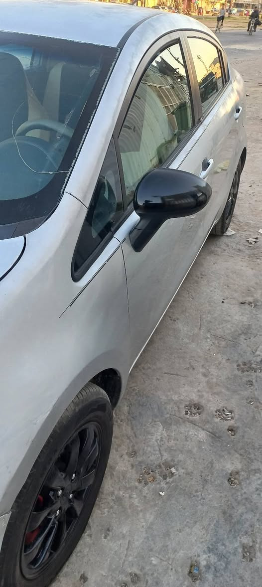 للبيع كيا ريو ٢٠١٦ وارد امريكي حادثها طرف البنيد و نفسه معمر و مصبوغ . السيارة جاهزة تحويل ثاني يوم . جام جوبي مو كهربائي . كل القطع ليبل واحد سعرها 82 و بيها مجال بسيط . مكانها البلديات 
للتواصل الاتصال على الرقم ***********
